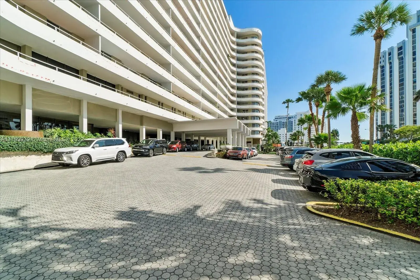 5555 Collins Ave # 10J, Miami Beach FL 33140