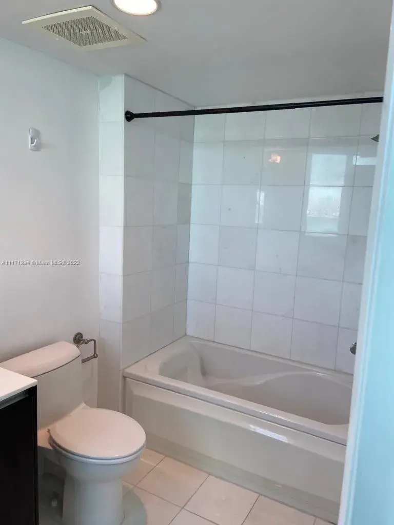 1 bedroom 1 bath Residential for sale at 665 NE 25th St # 1102, Miami FL 33137