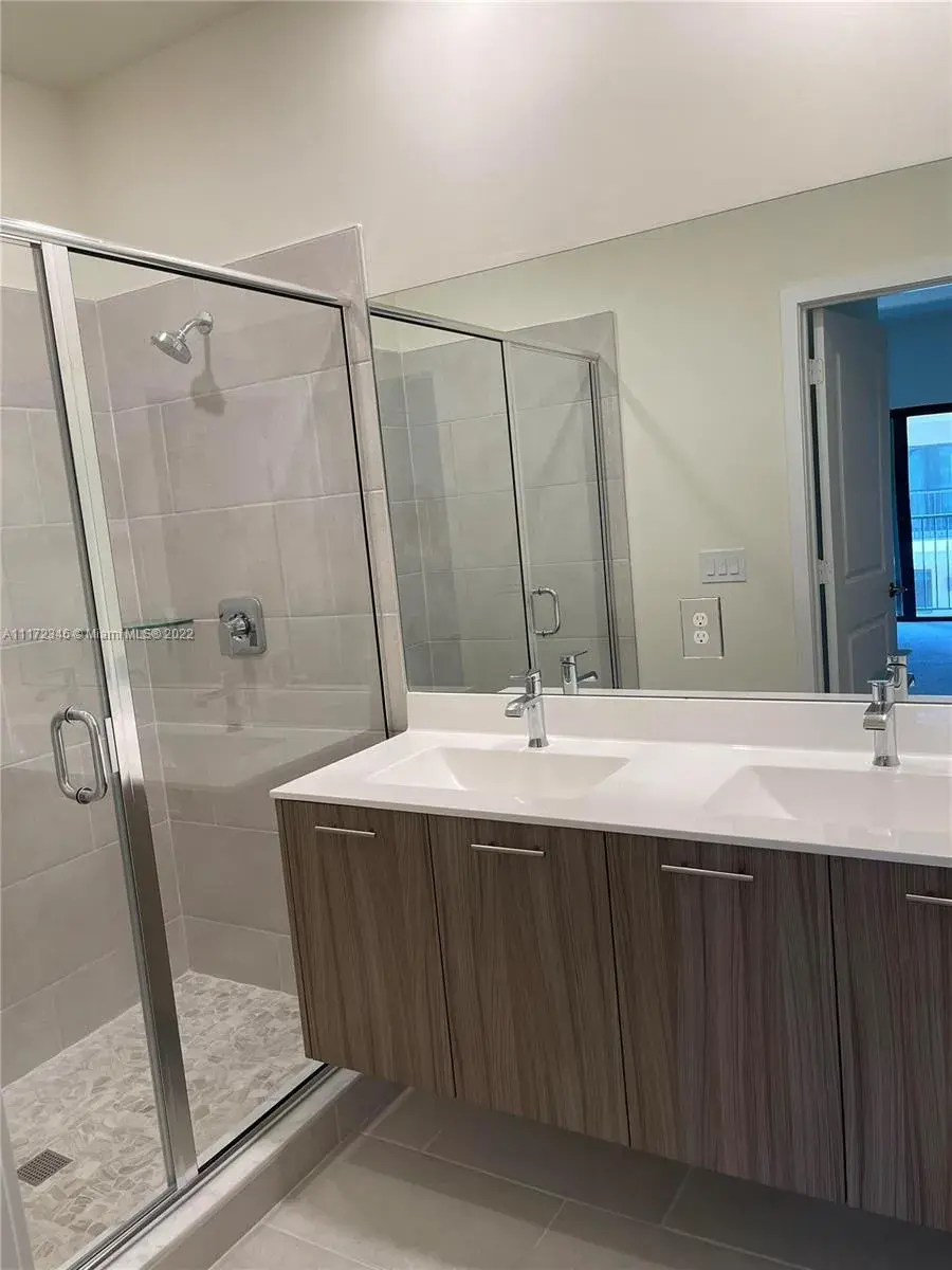 4625 NW 83rd Path # 4625, Doral FL 33166