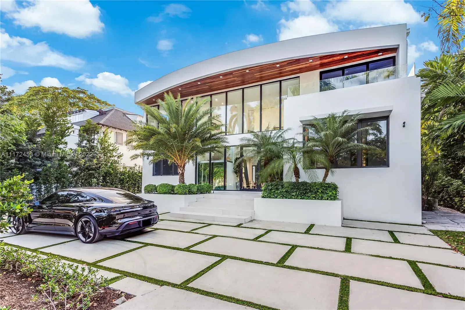 112 W Palm Midway, Miami Beach FL 33139