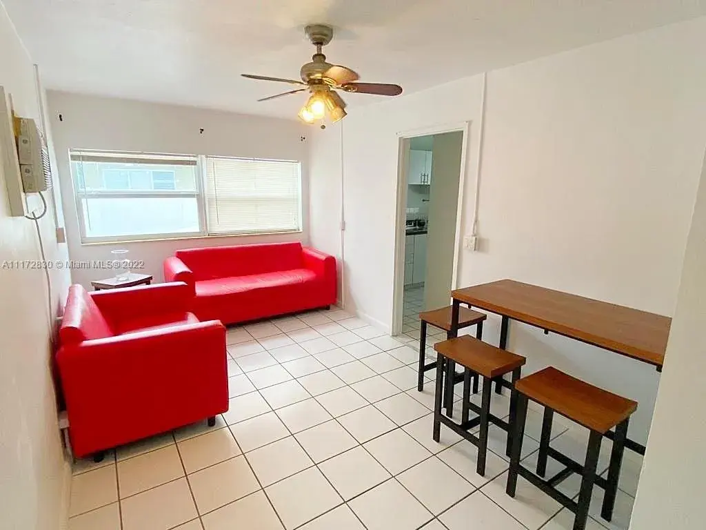 1 bedroom 1 bath Residential Lease for rent at 1838 Fillmore St # 3, Hollywood FL 33020
