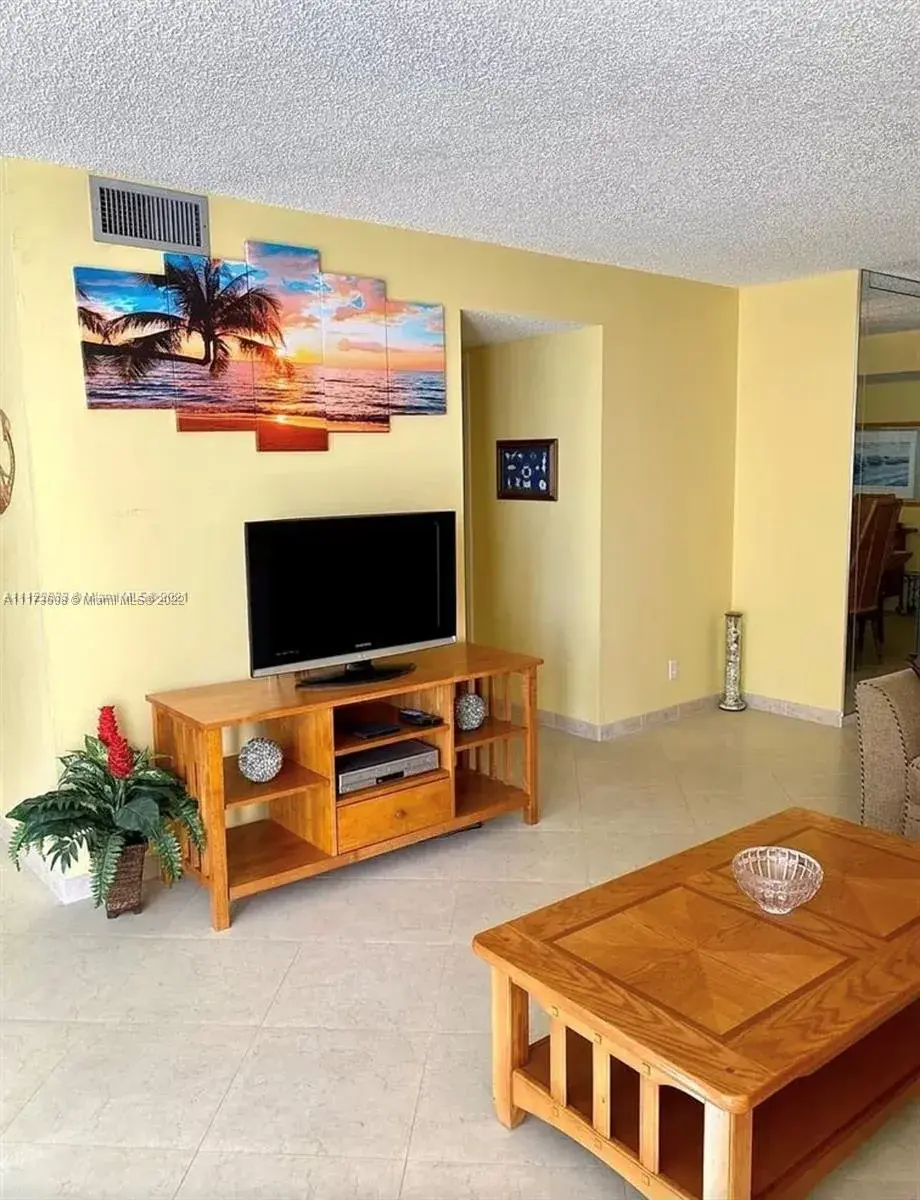 2 bedroom 2 bath Residential for sale at 2301 S Ocean Dr # 207, Hollywood FL 33019