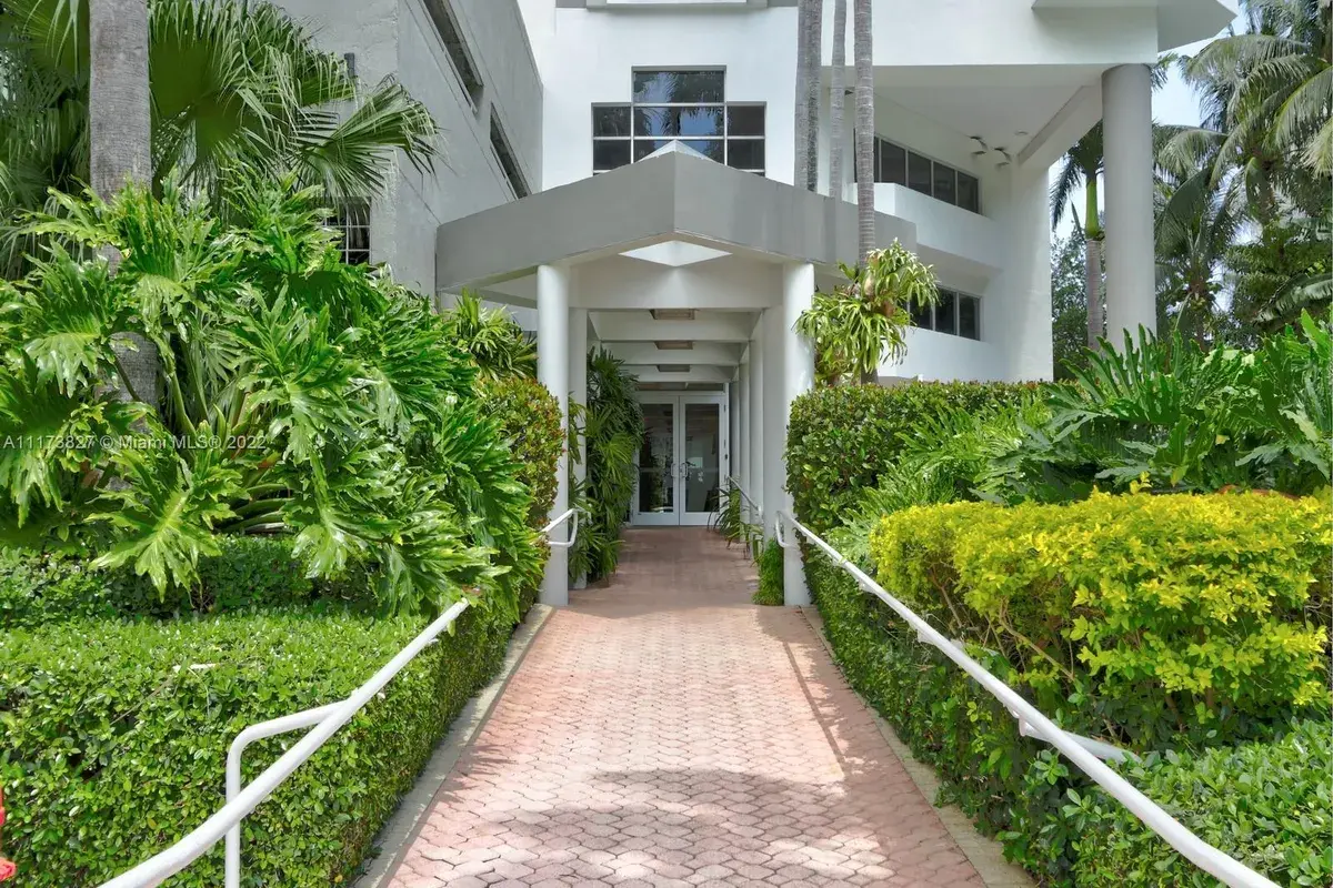 1621 Bay Rd # 901, Miami Beach FL 33139