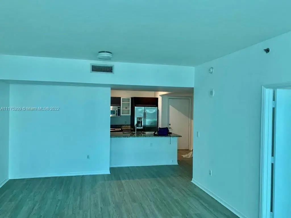 950 Brickell Bay Dr # 1705, Miami FL 33131