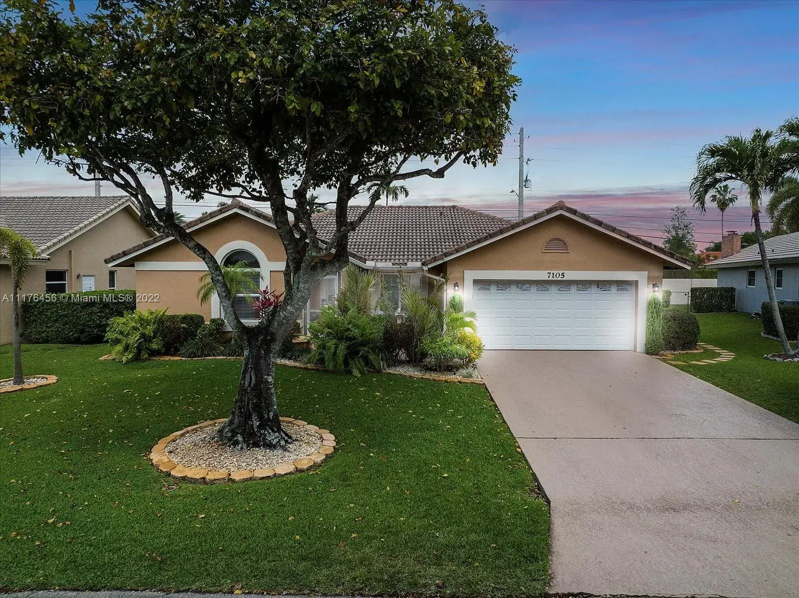 4 bedroom 2 bath Residential for sale at 7105 NW 45th St, Coral Springs FL 33065