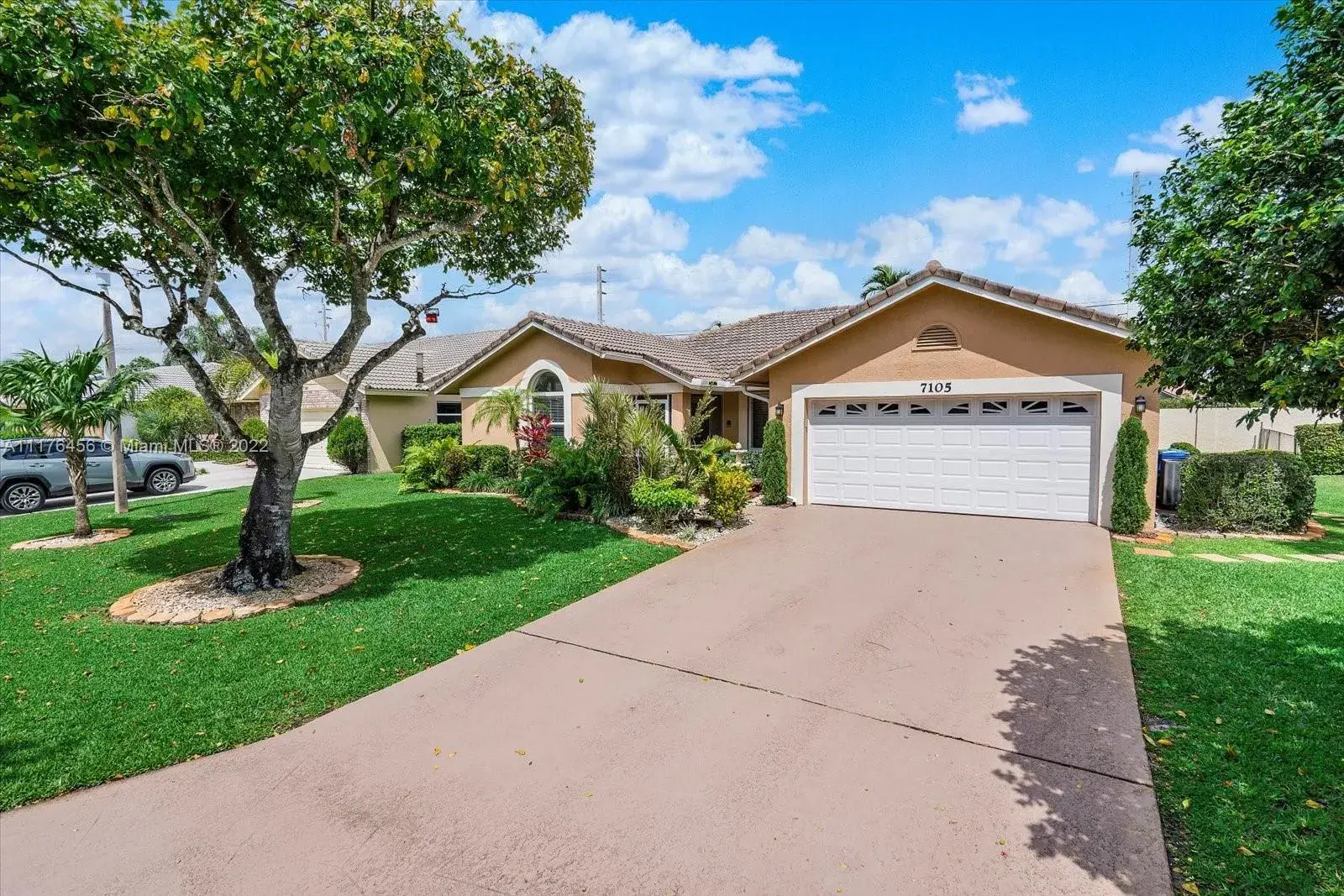 7105 NW 45th St, Coral Springs FL 33065