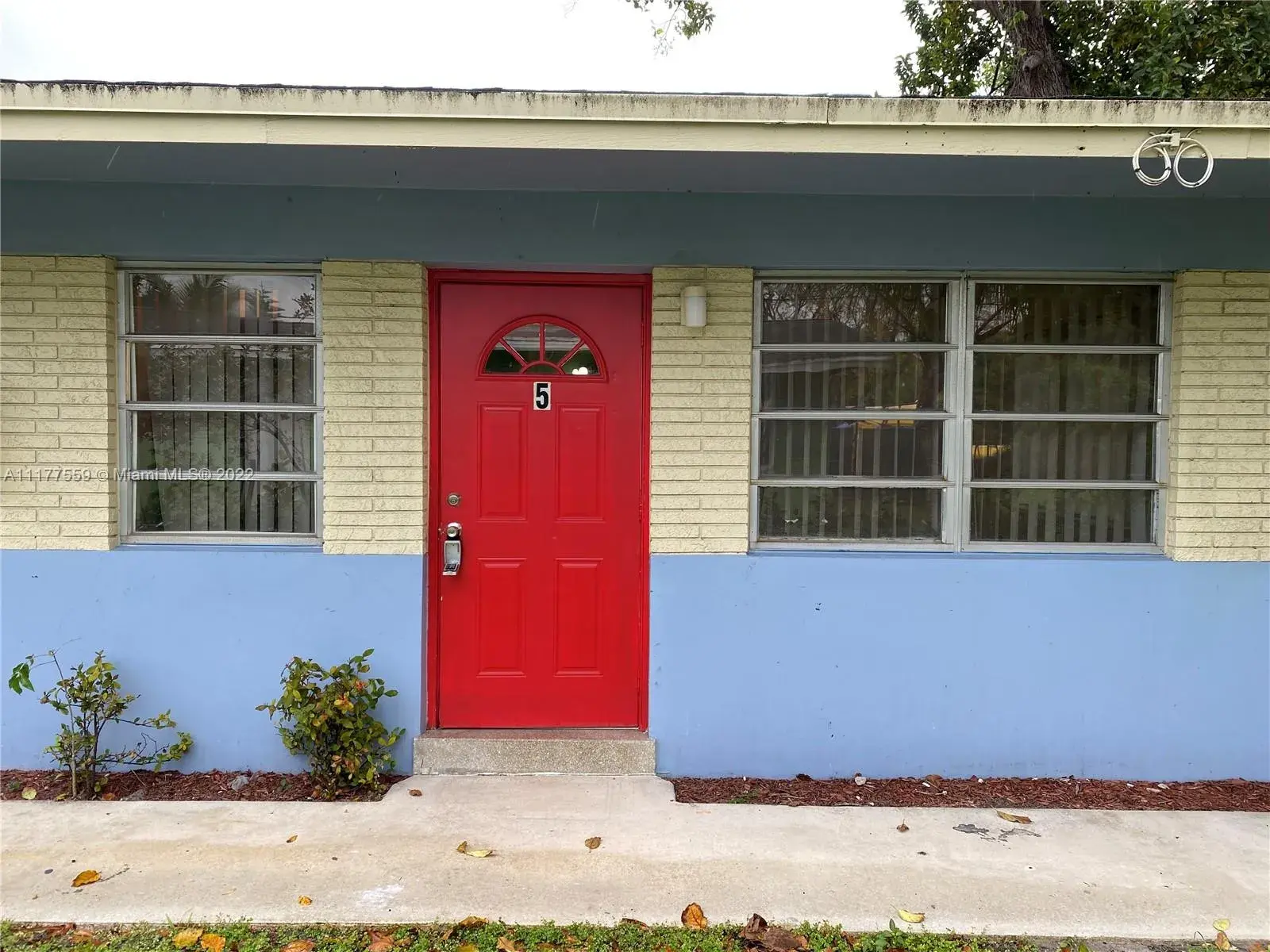 330 SW 19th St # 5, Fort Lauderdale FL 33315
