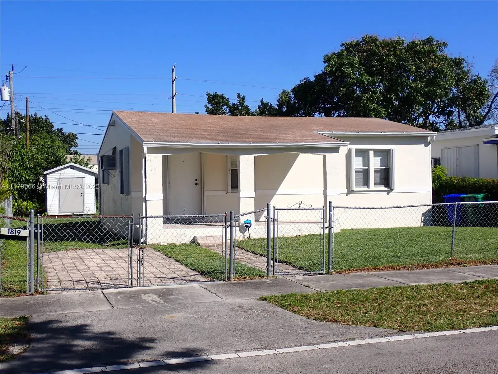 1819 NW 57th St, Miami FL 33142