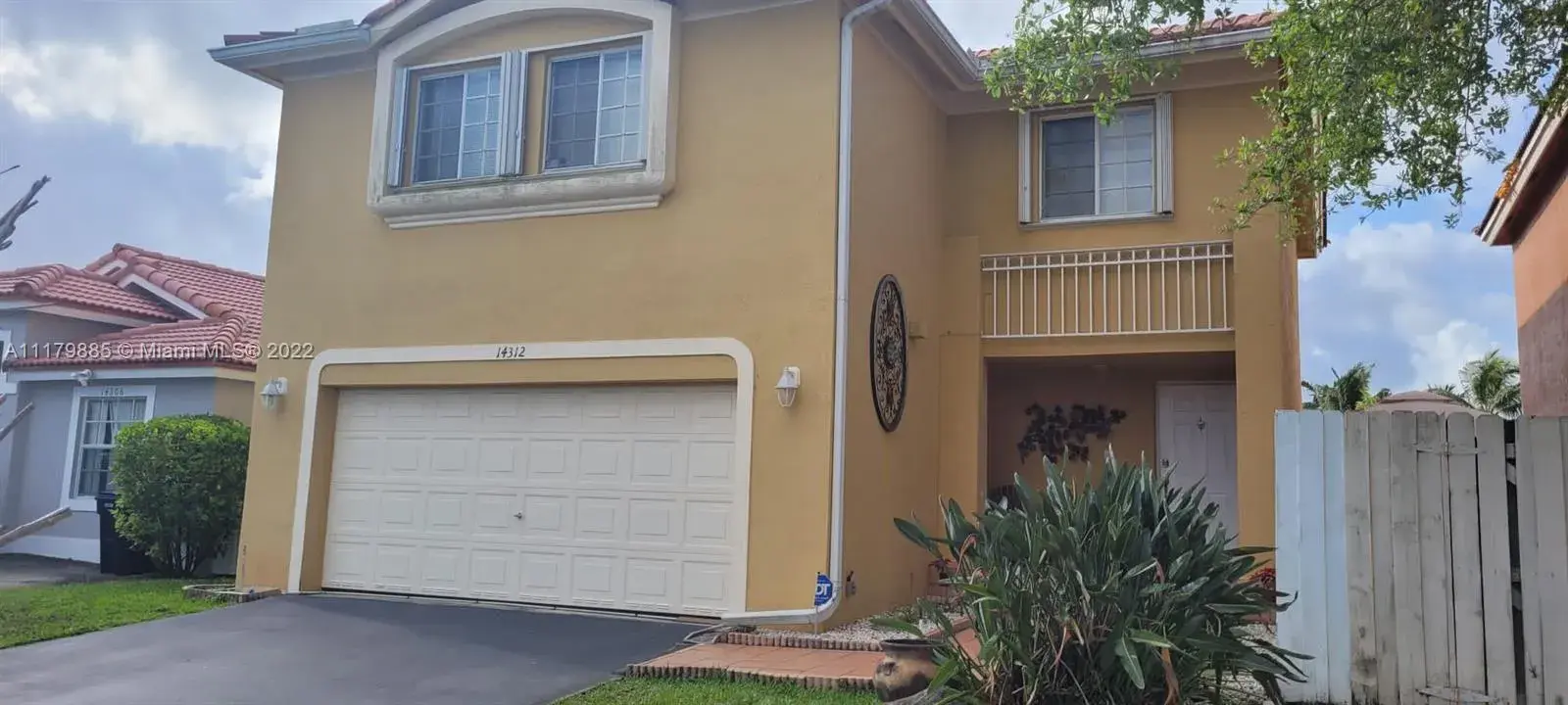 4 bedroom 2 bath Residential for sale at 14312 SW 176th Ter, Miami FL 33177