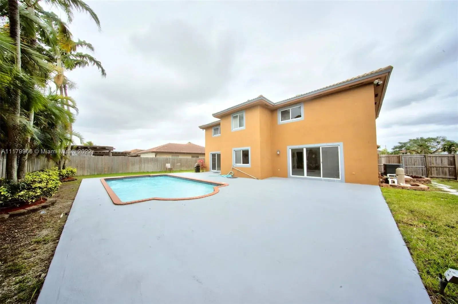 14206 SW 164th Ter, Miami FL 33177