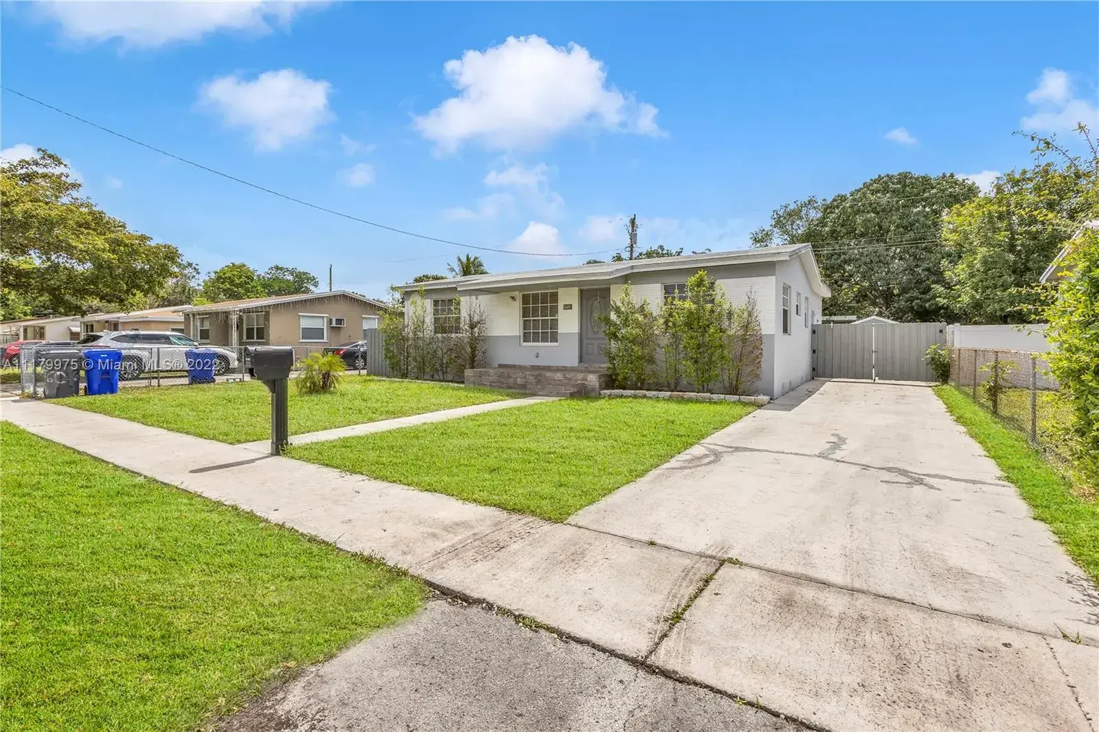 6460 Mcclellan St, Hollywood FL 33024
