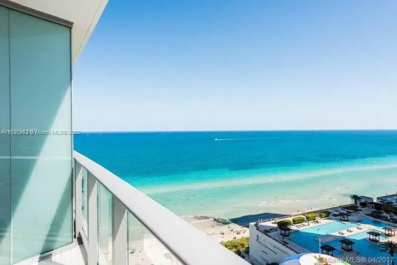 1 bedroom 1 bath Residential for sale at 4111 S Ocean Dr # 1507, Hollywood FL 33019