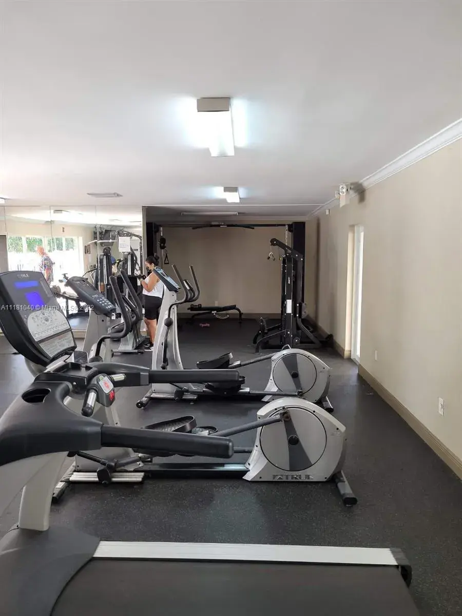 1 bedroom 1 bath Residential Lease for rent at 1805 Sans Souci Blvd # 220, North Miami FL 33181