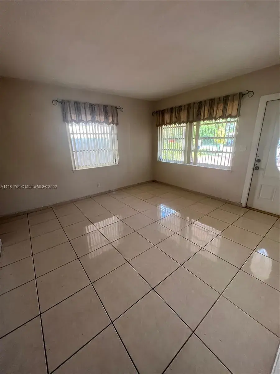 310 SW 10th St, Fort Lauderdale FL 33315