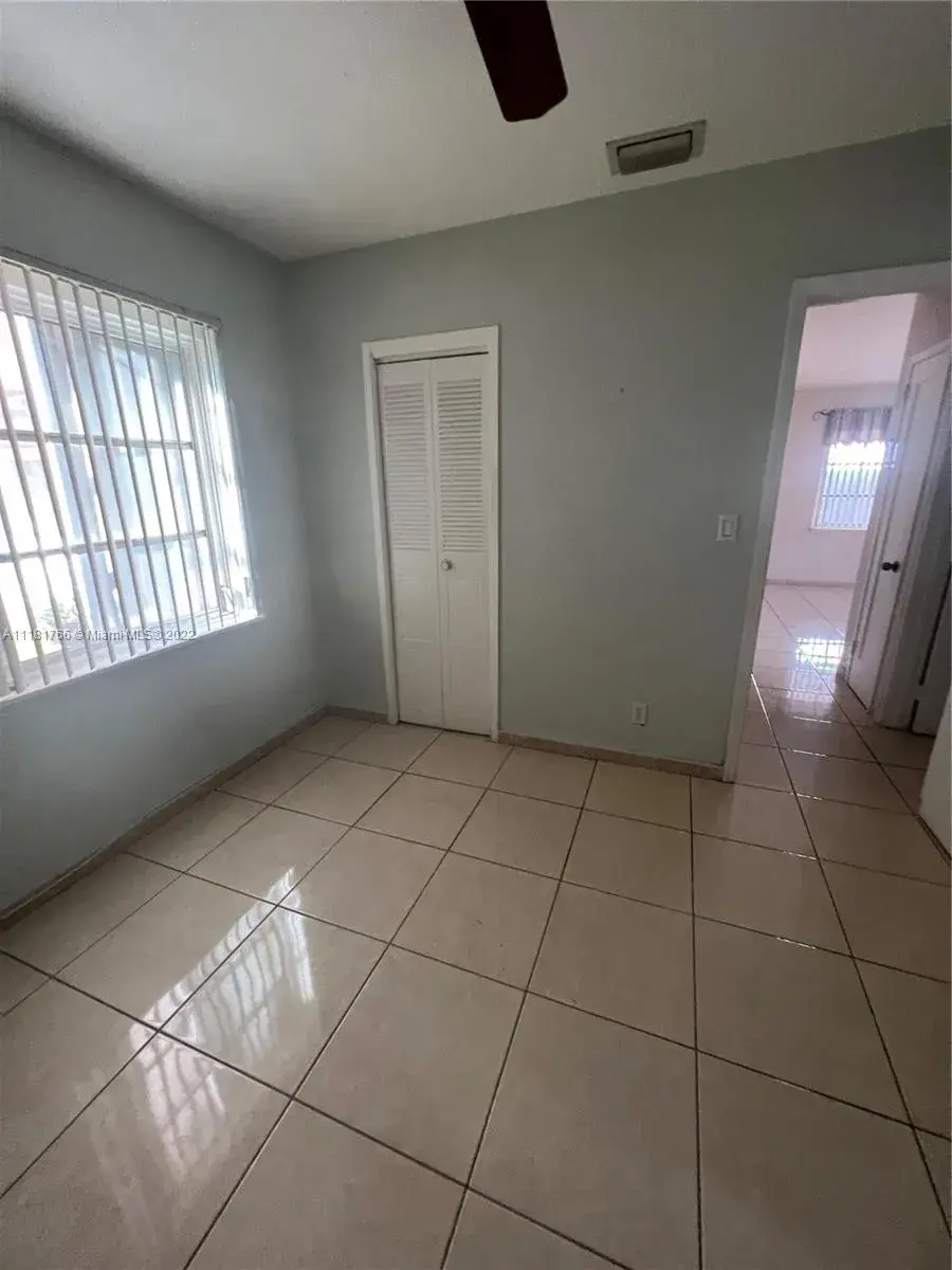 310 SW 10th St, Fort Lauderdale FL 33315