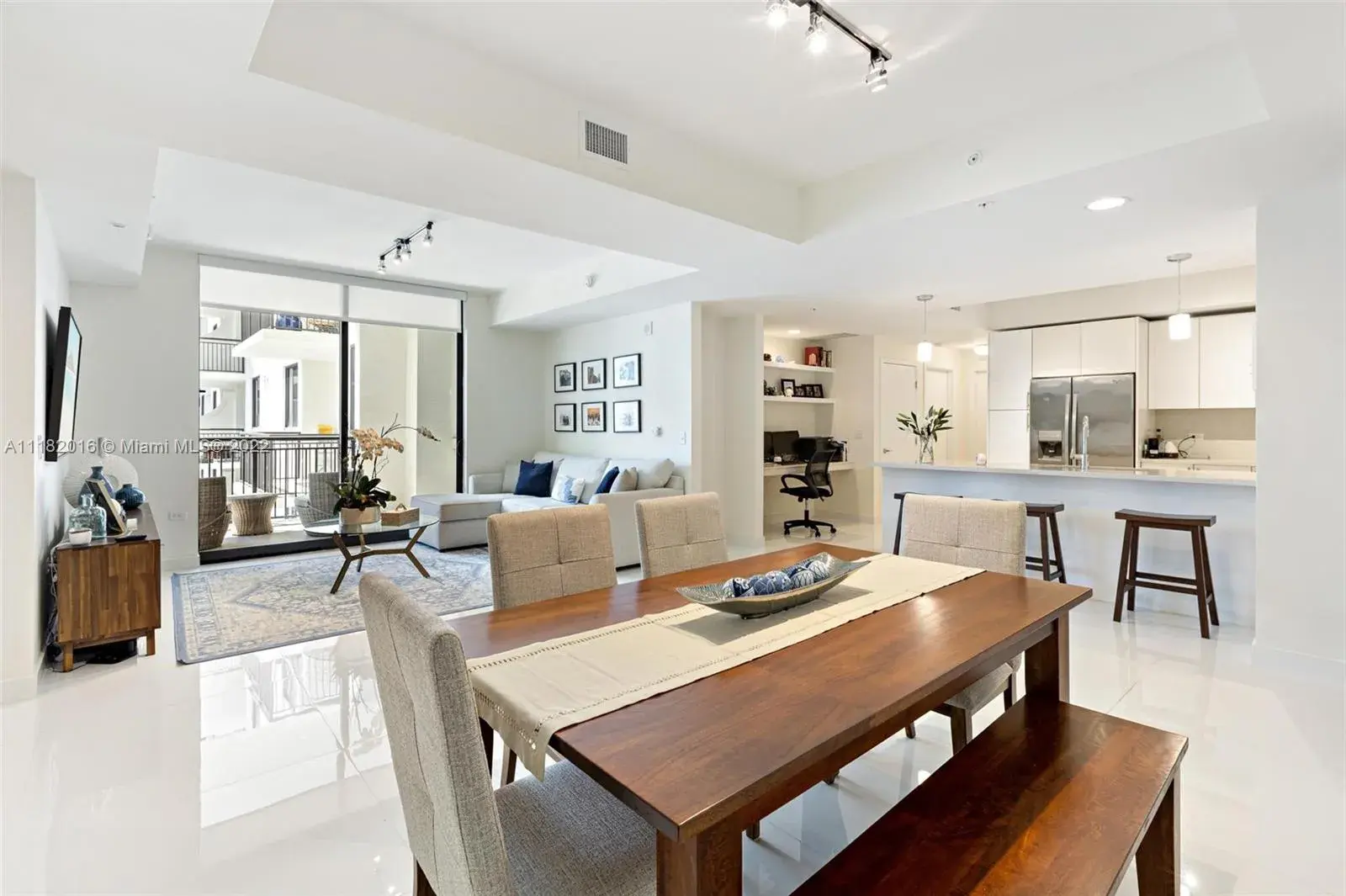 999 SW 1st Ave # 2716, Miami FL 33130