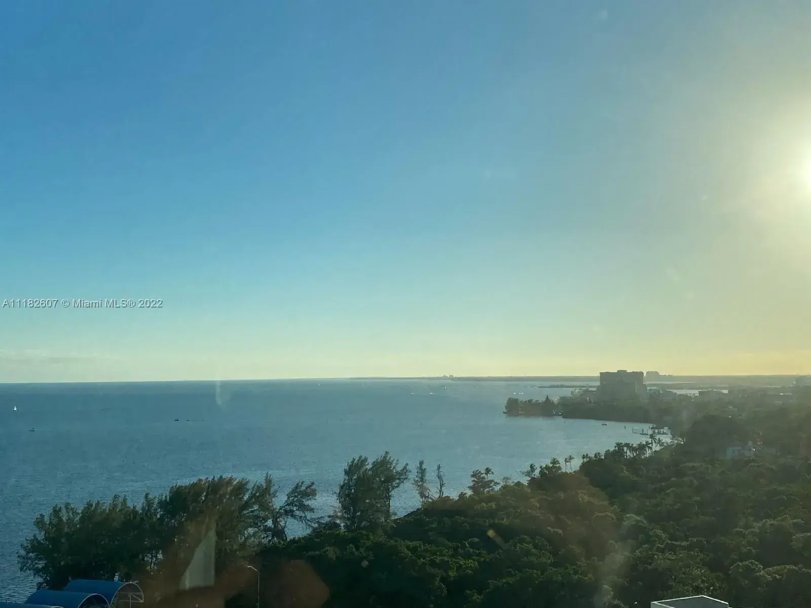 1 bedroom 1 bath Residential Lease for rent at 2475 Brickell Ave # 1809, Miami FL 33129