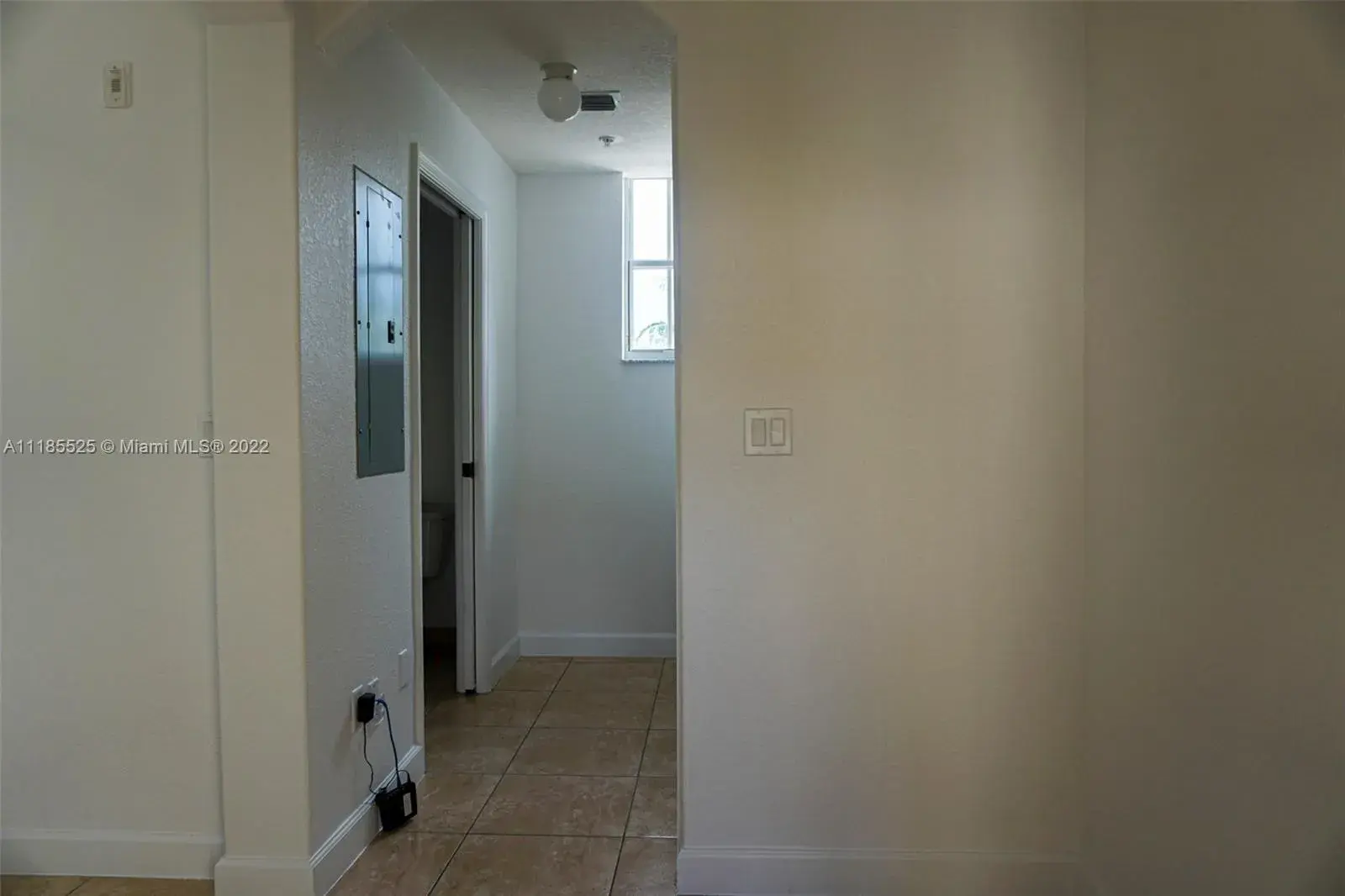 10242 NW 7th St # 204, Miami FL 33172