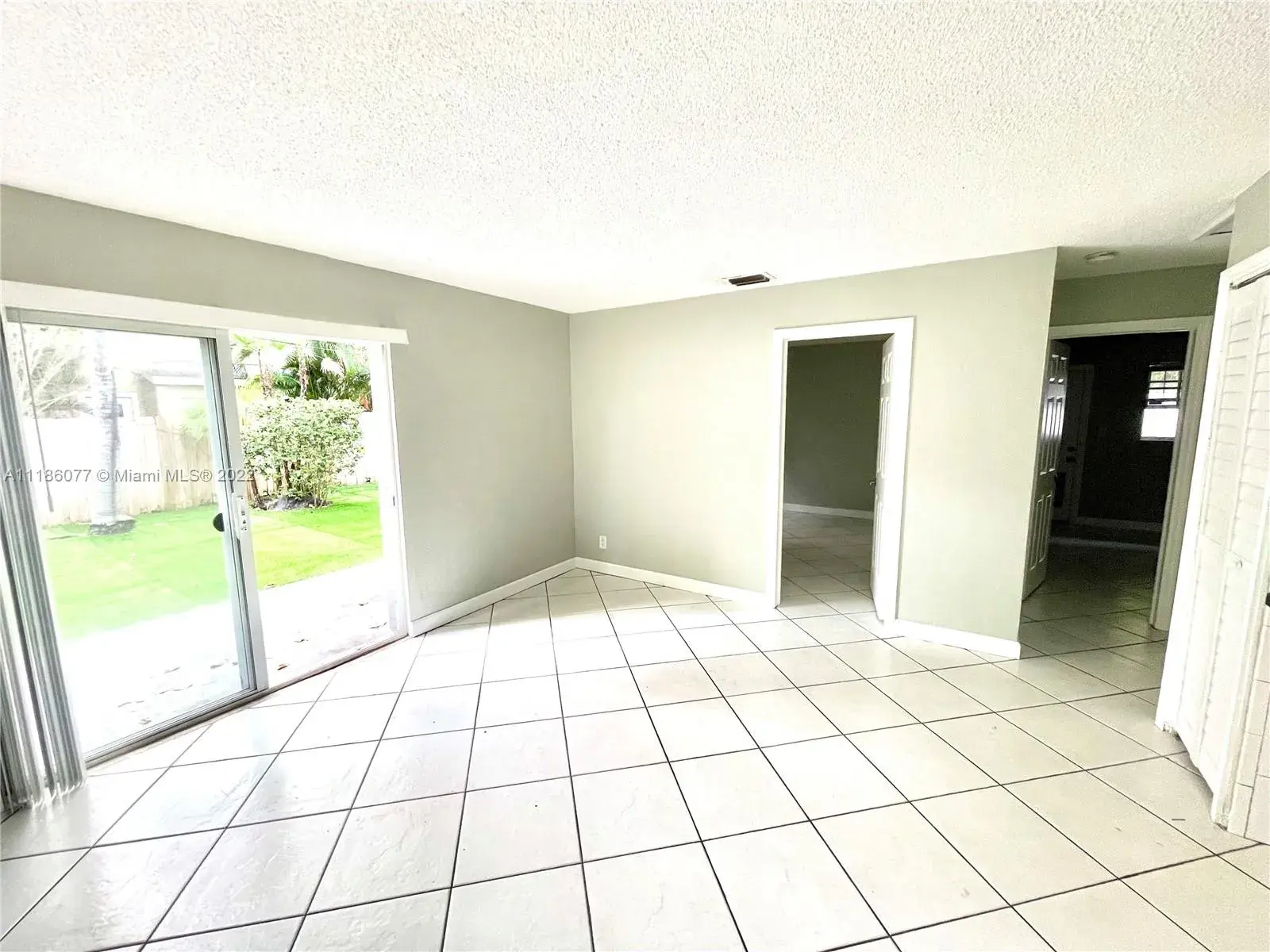 731 SW 14th Ave # 4, Fort Lauderdale FL 33312