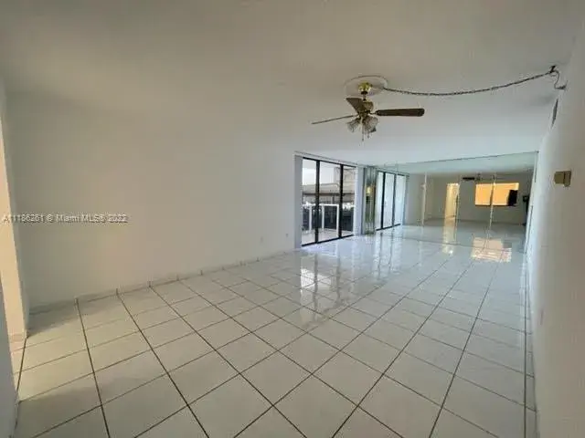 3675 N Country Club Dr # 109, Aventura FL 33180