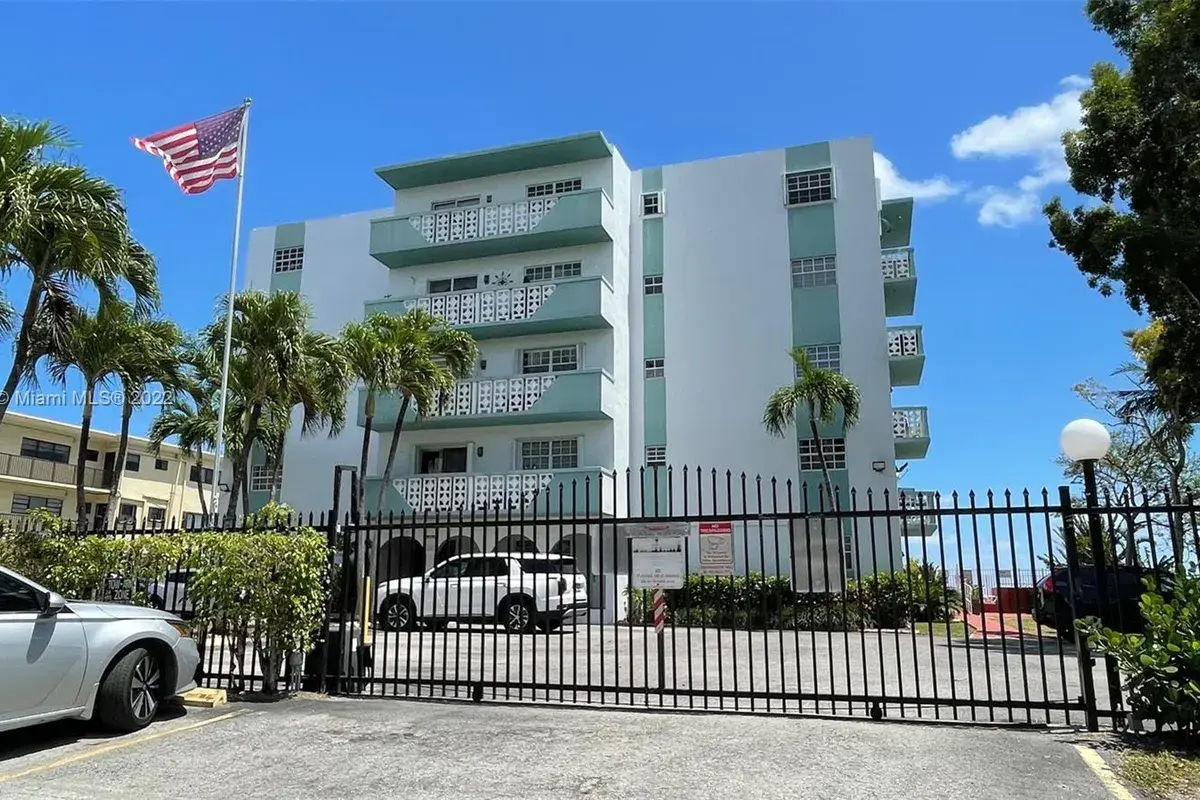 7825 NE Bayshore Ct # 506, Miami FL 33138