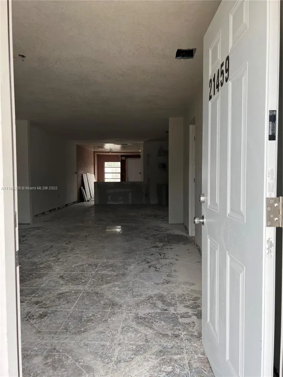 21459 NW 40th Cir Ct, Miami Gardens FL 33055