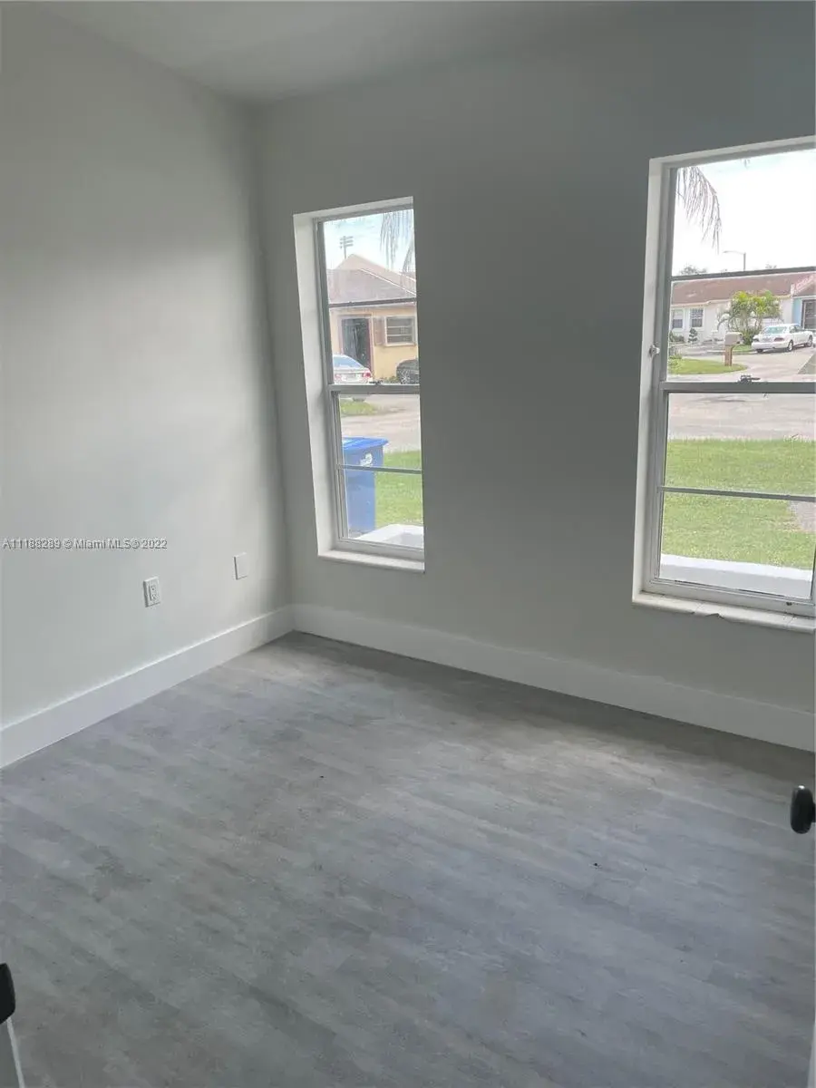 21459 NW 40th Cir Ct, Miami Gardens FL 33055