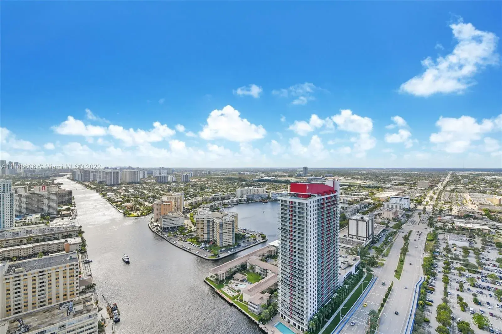 3 bedroom 2 bath Residential Lease for rent at 4010 S Ocean Dr # R1108, Hollywood FL 33019