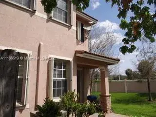 294 Las Brisas Cir, Sunrise FL 33326