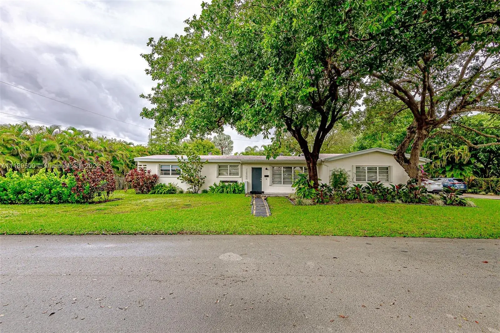 4 bedroom 3 bath Residential Lease for rent at 12900 SW 82nd Ct, Pinecrest FL 33156