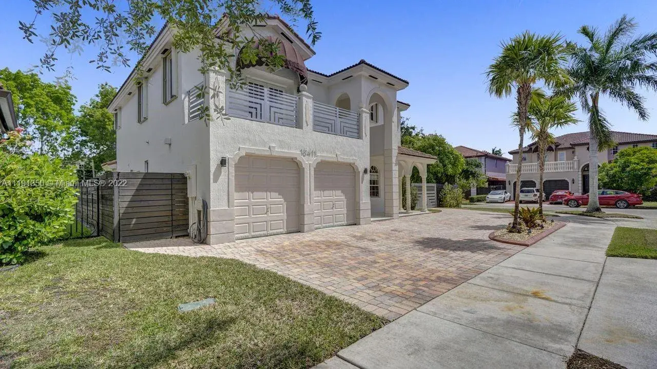 5 bedroom 3 bath Residential for sale at 16411 SW 60th Ter, Miami FL 33193