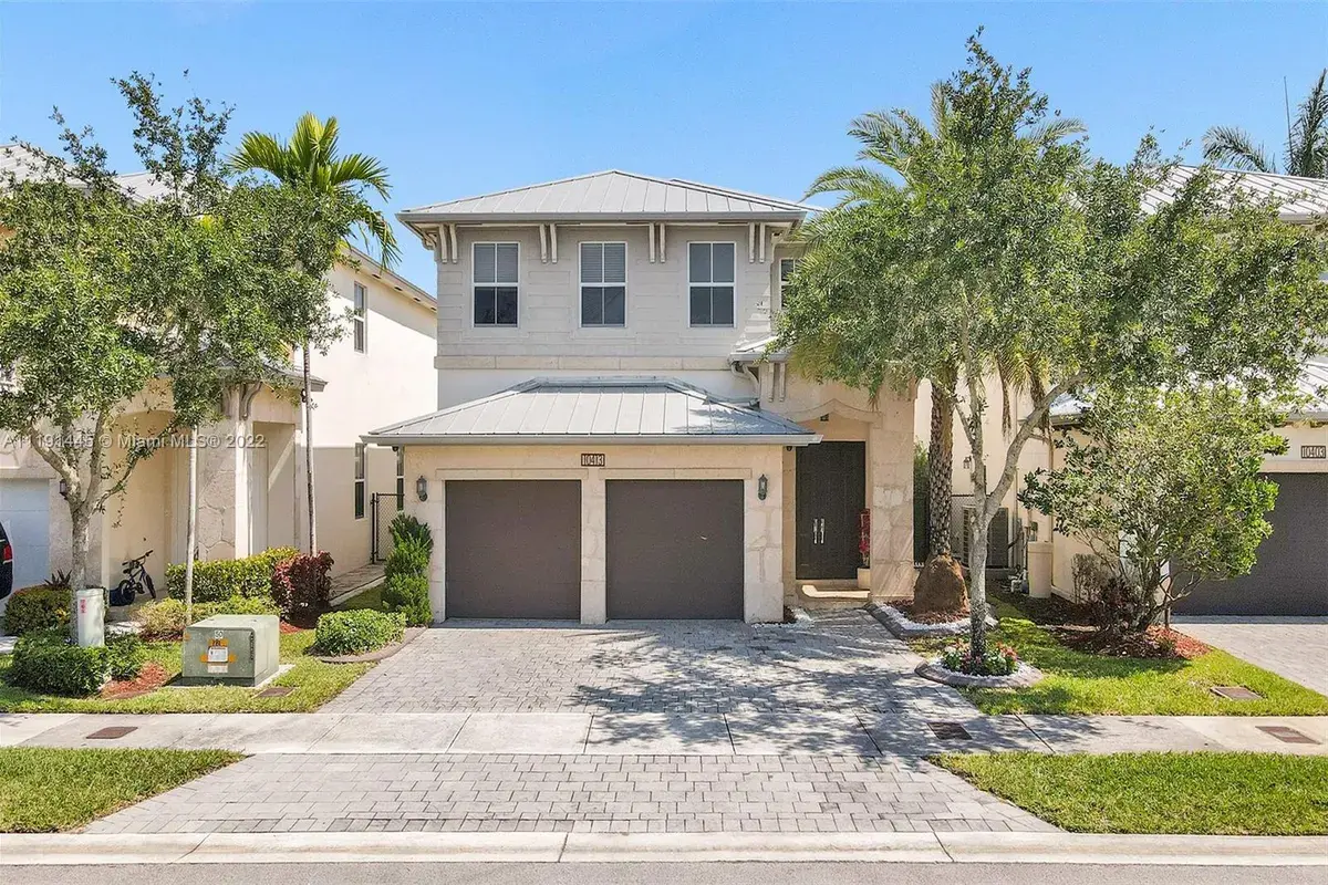 10413 NW 70th Ln, Doral FL 33178