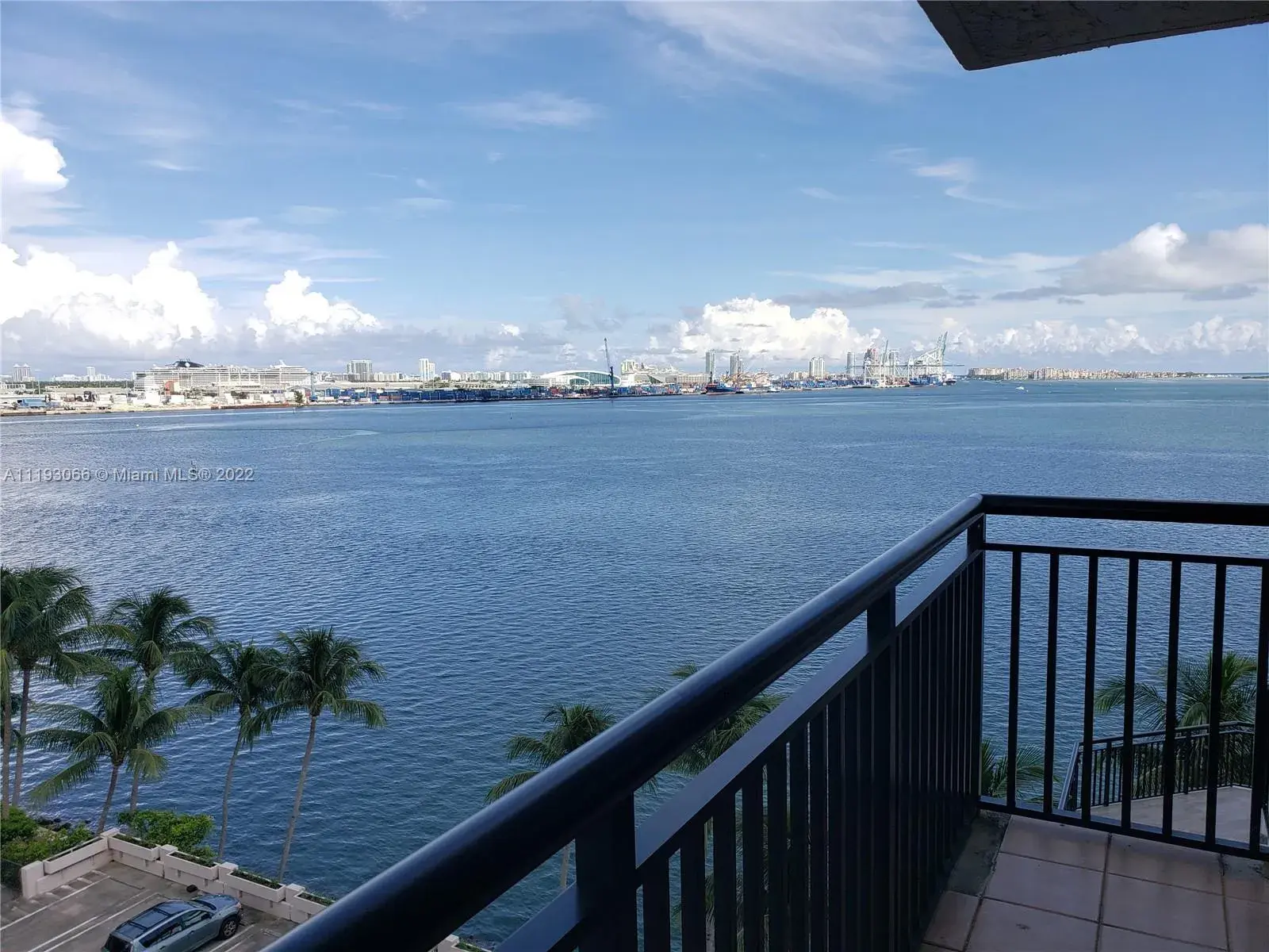 540 Brickell Key Dr # 928, Miami FL 33131
