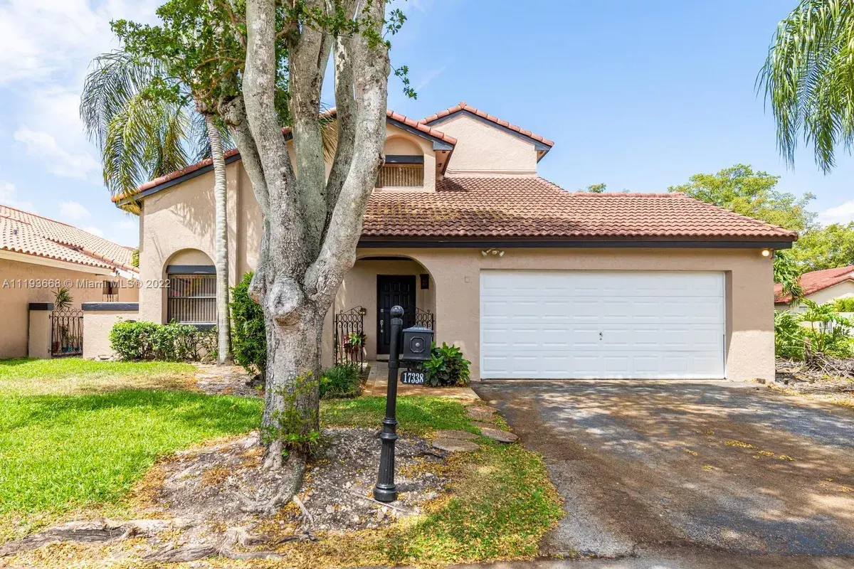 17338 NW 61st Pl, Hialeah FL 33015