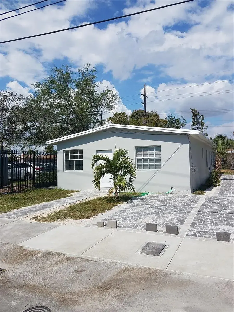 1 bedroom 1 bath Residential Lease for rent at 4555 NW 4th Ter # B, Miami FL 33126