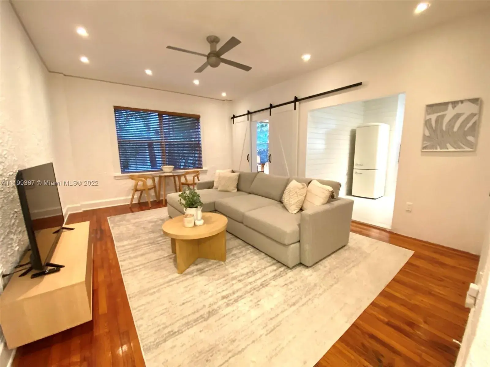 2 bedroom 1 bath for sale at 900 16th St # 108, Miami Beach FL 33139