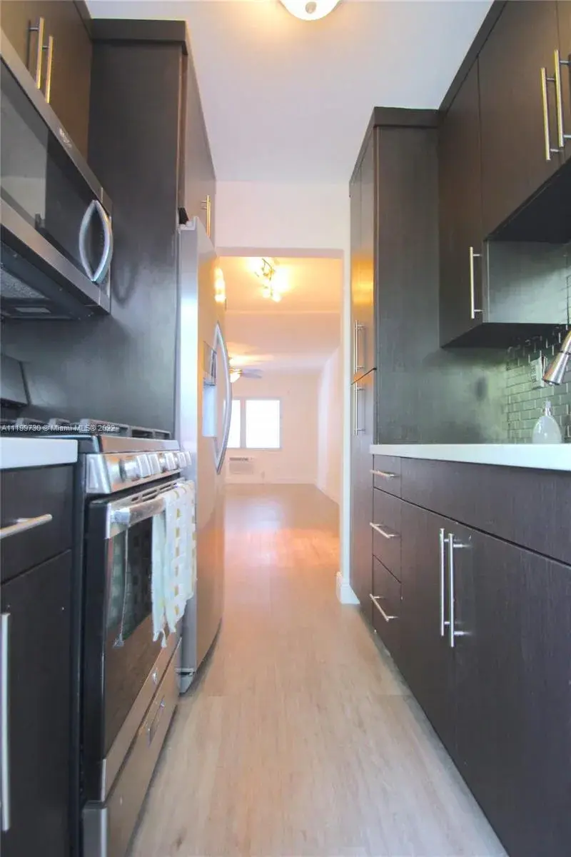 835 Meridian Ave # 11, Miami Beach FL 33139