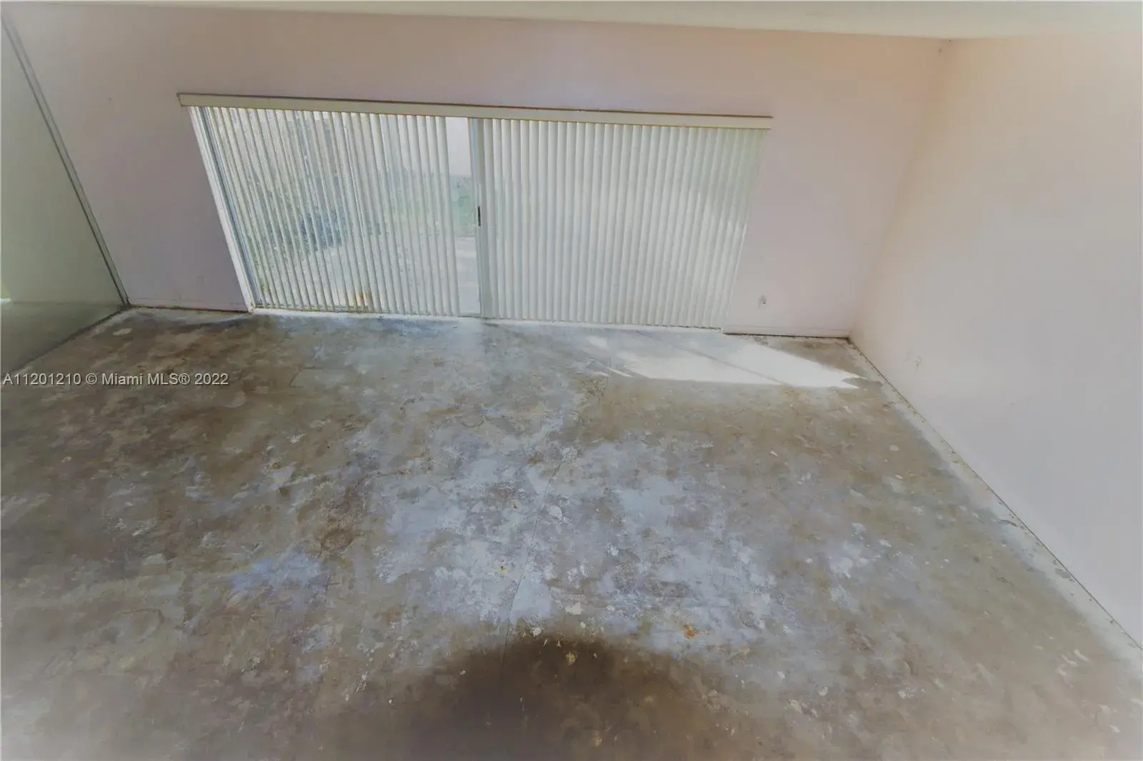 8223 NW 8th St # 11, Plantation FL 33324