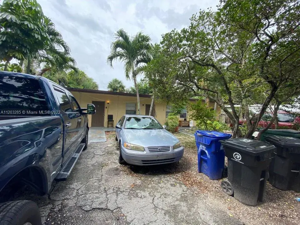 Residential Income for sale at 930 SW 29th St, Fort Lauderdale FL 33315