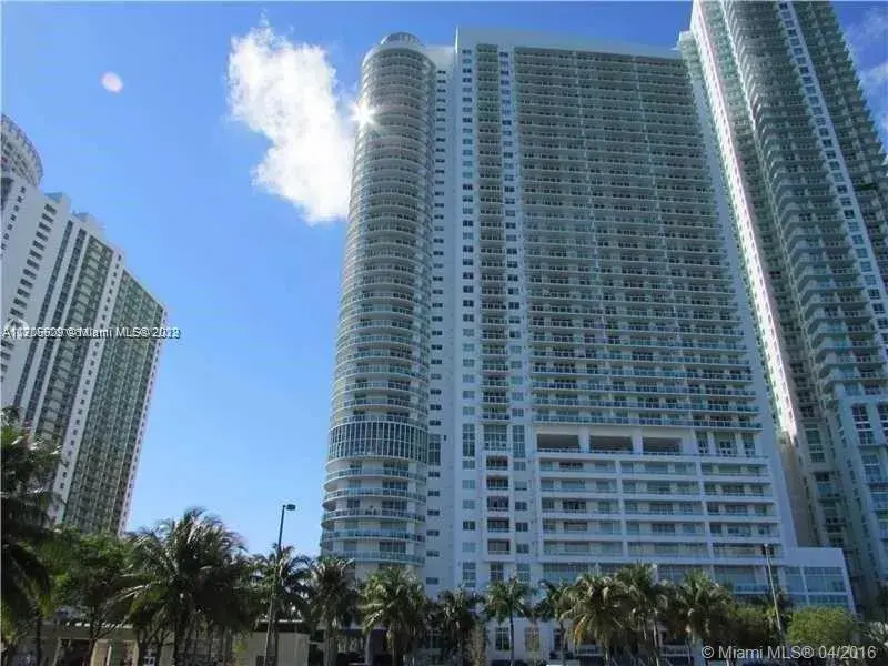 2 bedroom 2 bath Residential for sale at 1800 N Bayshore Dr # 914, Miami FL 33132