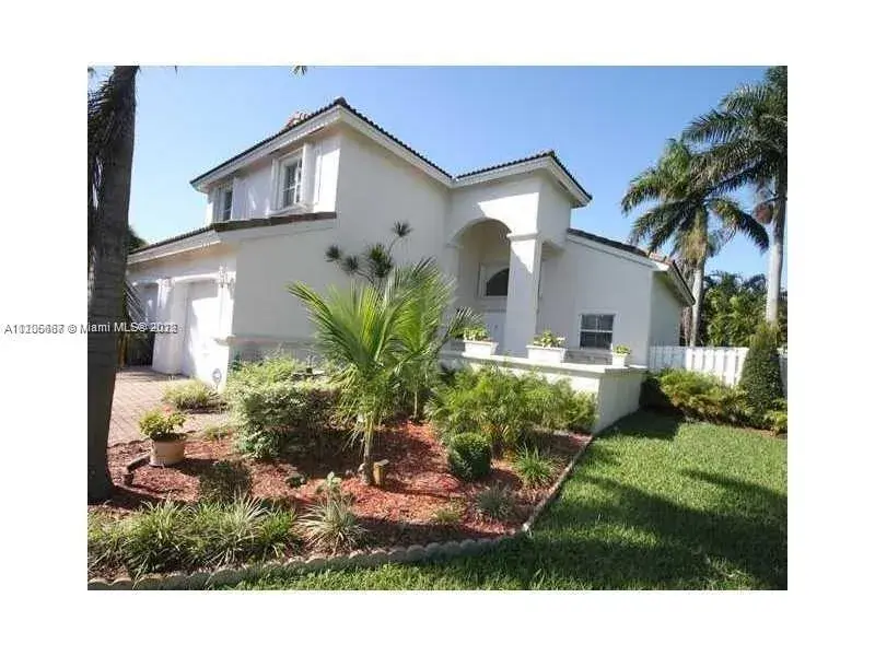 4 bedroom 2 bath Residential Lease for rent at 4821 SW 34th Ter, Hollywood FL 33312