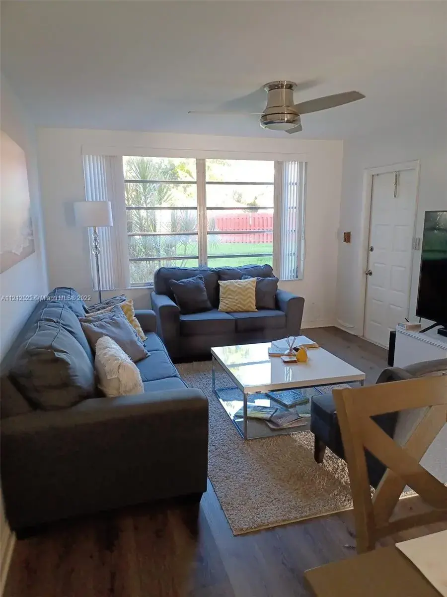 7480 NW 17th St # 104, Plantation FL 33313