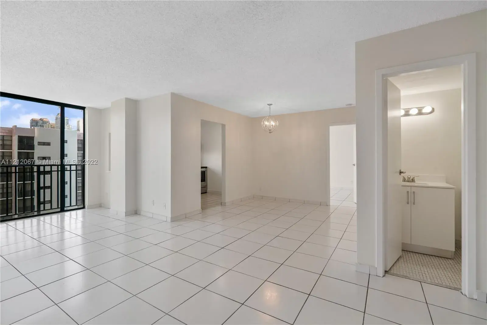 16909 N Bay Rd # 907, Sunny Isles Beach FL 33160