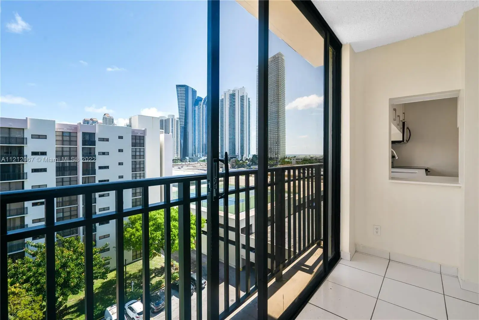 16909 N Bay Rd # 907, Sunny Isles Beach FL 33160