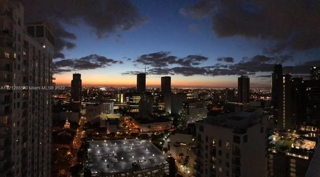 253 NE 2nd St # 3108, Miami FL 33132