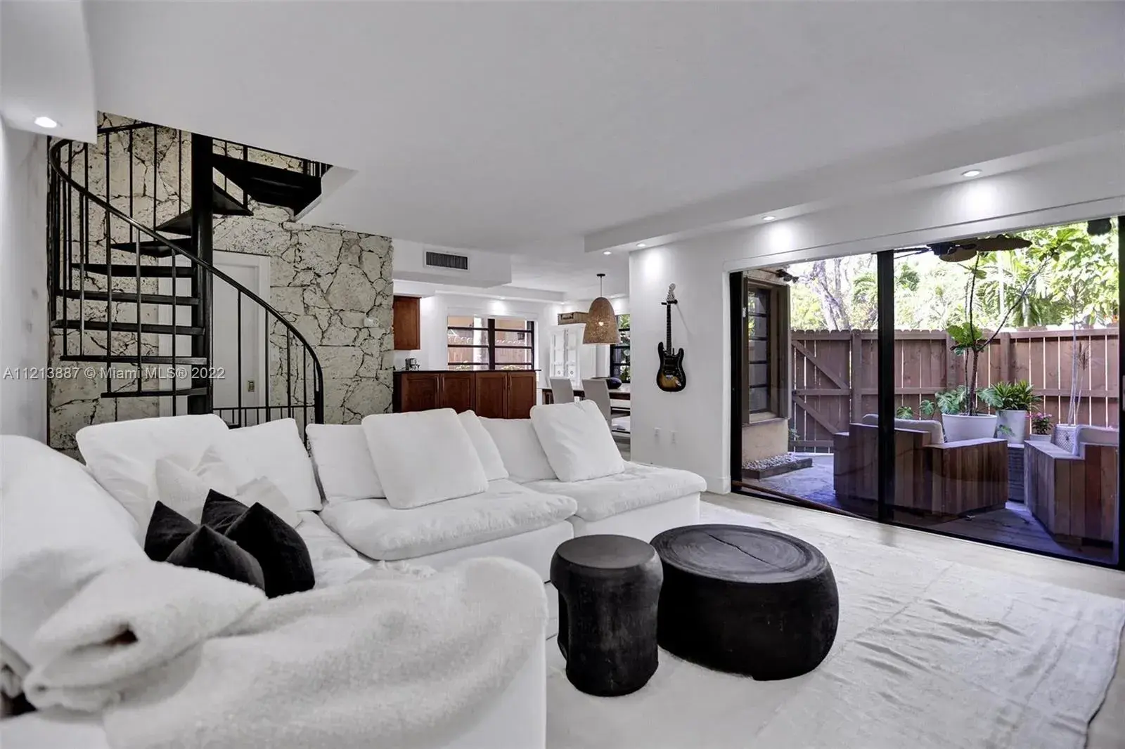 2 bedroom 1 bath Residential for sale at 2979 Bird Ave # 8, Miami FL 33133