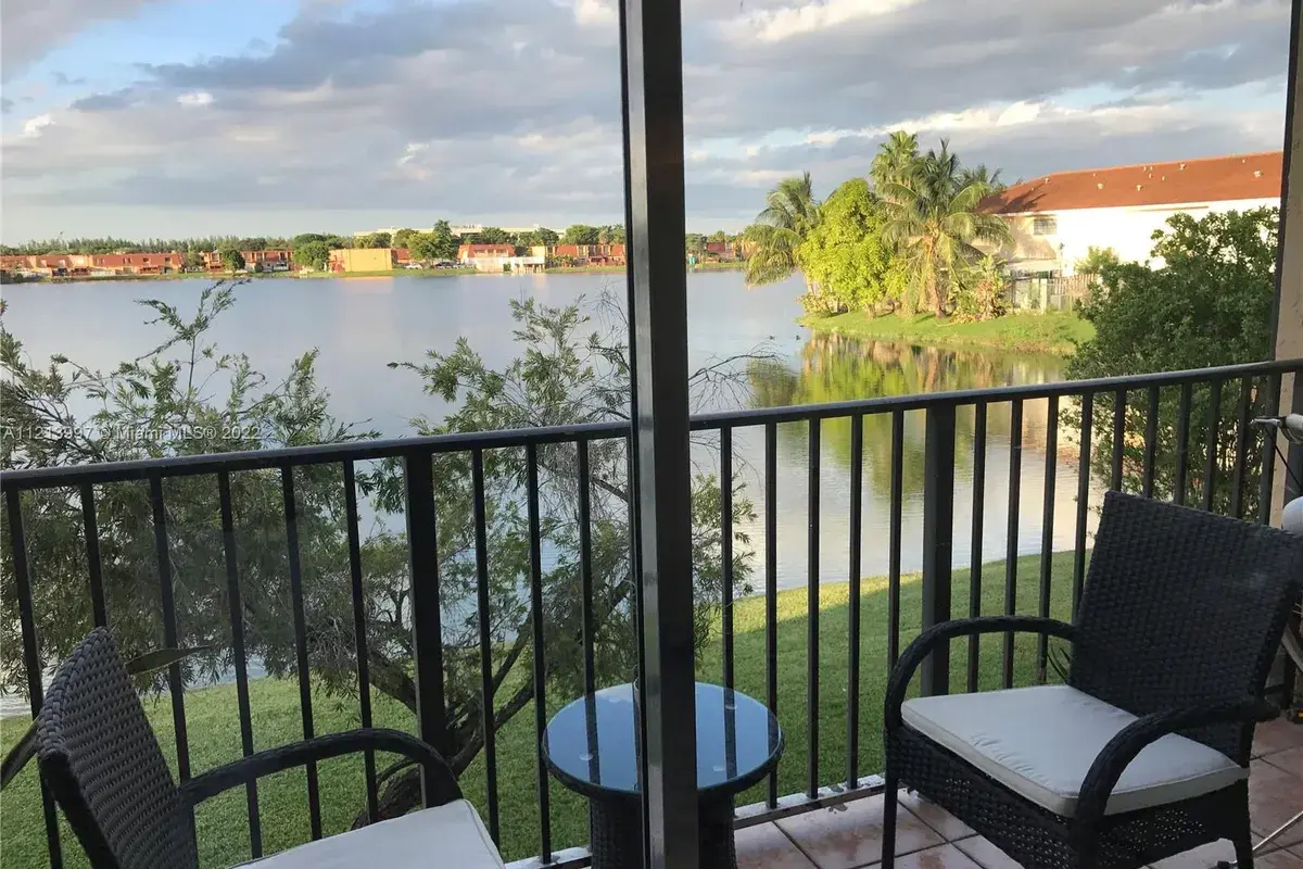 315 NW 109th Ave # 205, Miami FL 33172
