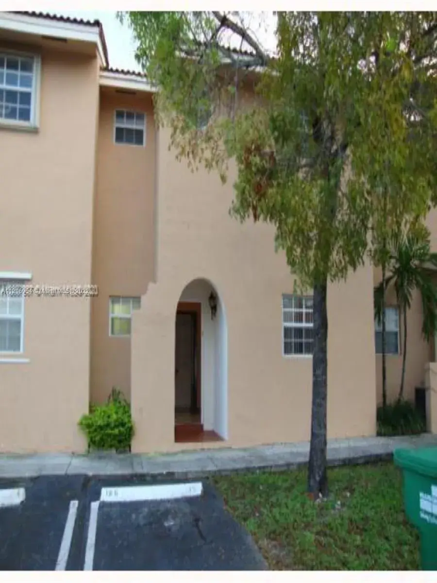 3 bedroom 2 bath Residential Lease for rent at 13559 SW 62nd St # 167, Miami FL 33183