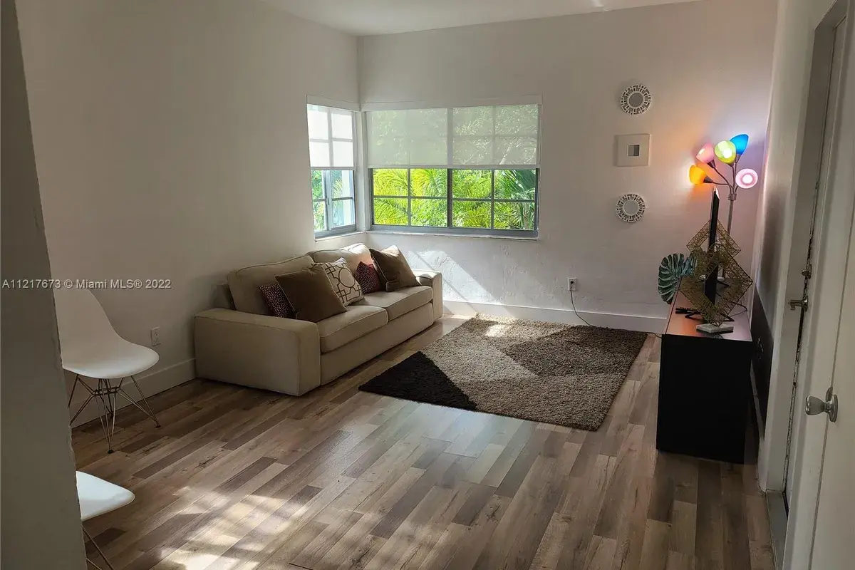 1561 Lenox Ave # 14, Miami Beach FL 33139