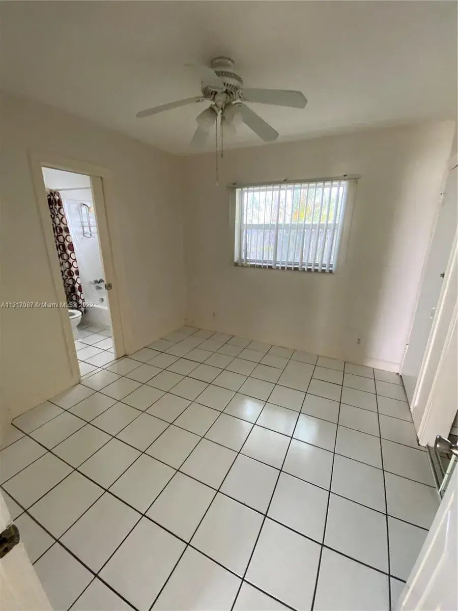 262 SW 23rd St # 3, Fort Lauderdale FL 33315